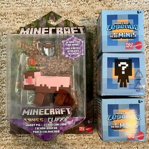 Minecraft Caves & Cliffs Figure MUDDY PIG + Game Code & 3 Legends Mob Head Minis